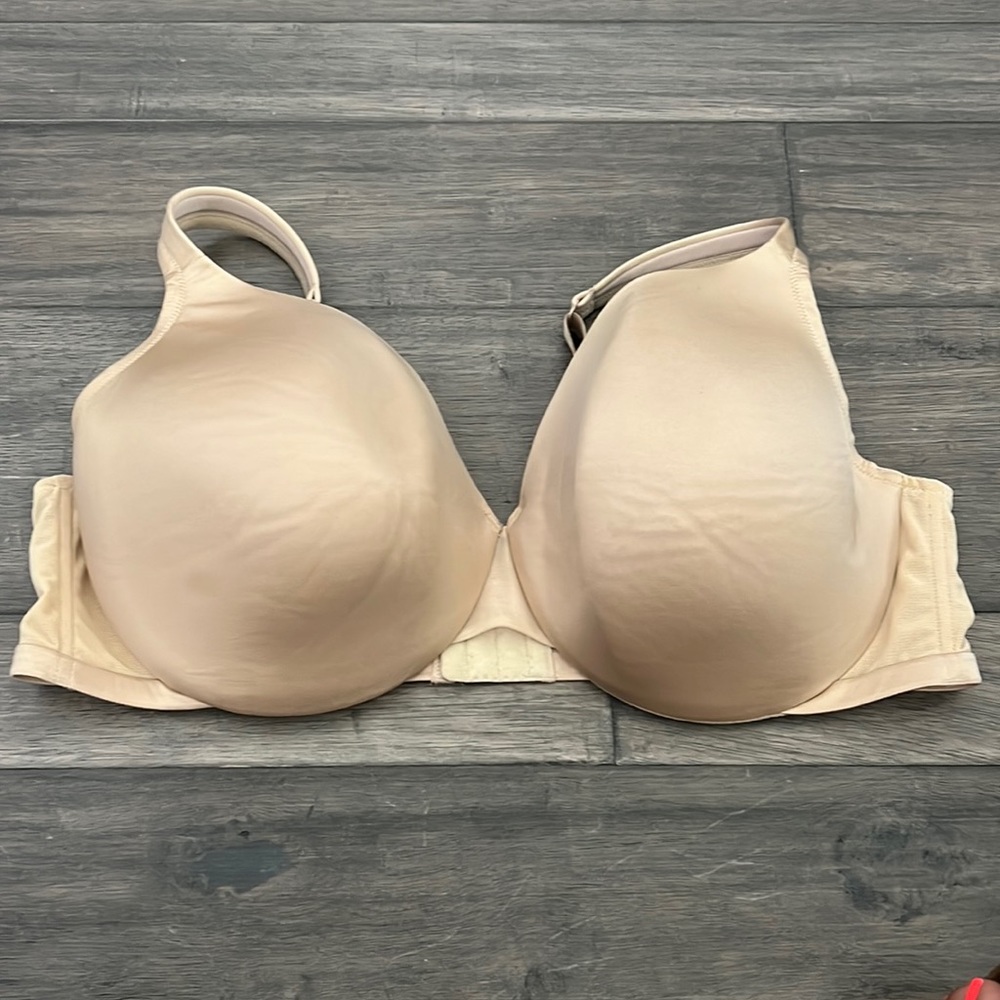 Cacique Underwire Bra Size 46D‎
